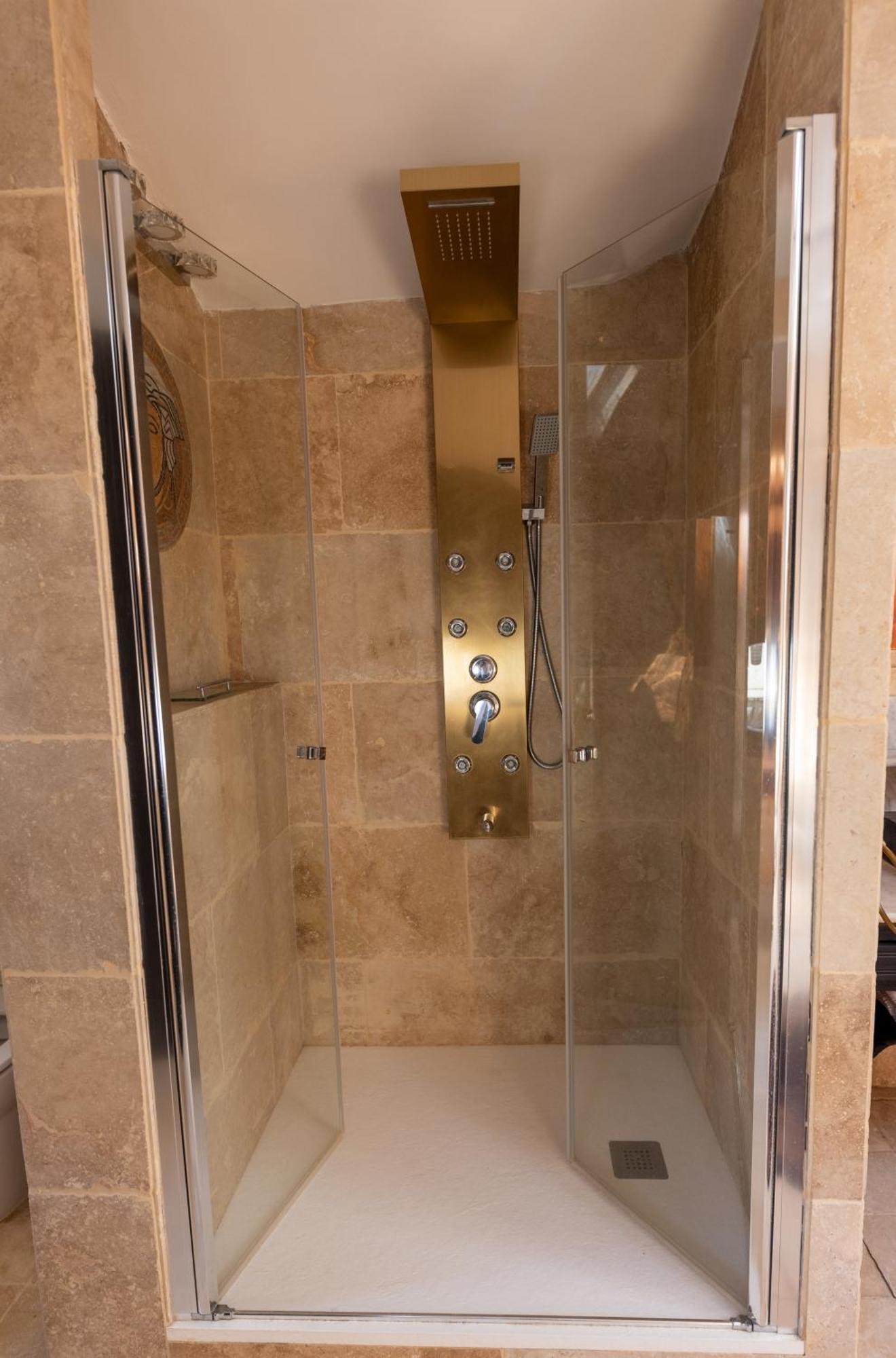 Palazzo Di Acqua Hotel Льо Ман Екстериор снимка