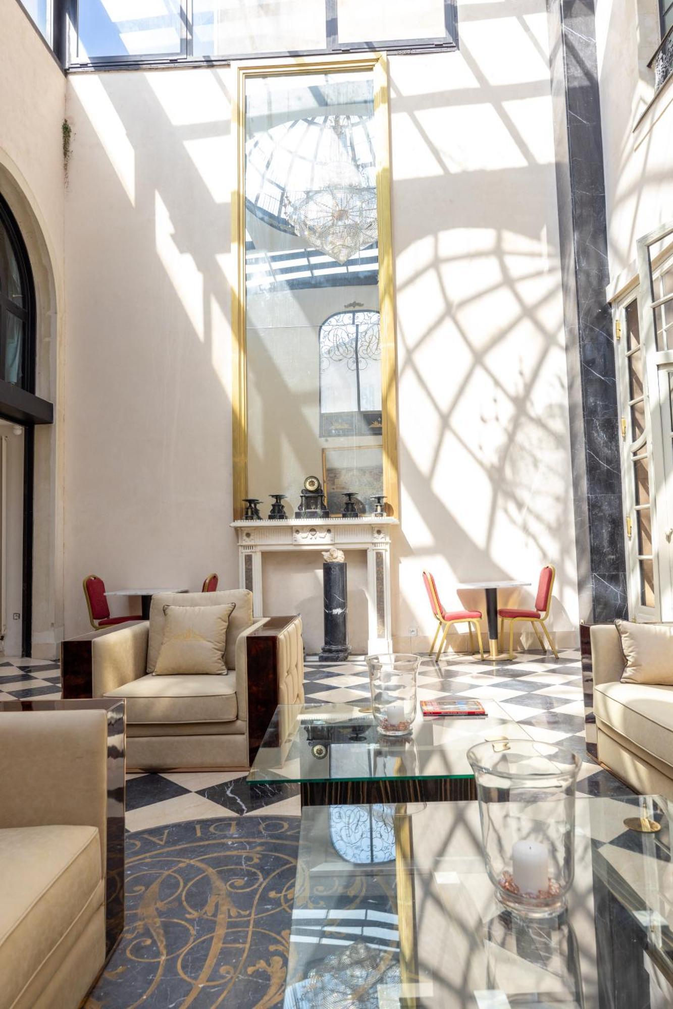 Palazzo Di Acqua Hotel Льо Ман Екстериор снимка