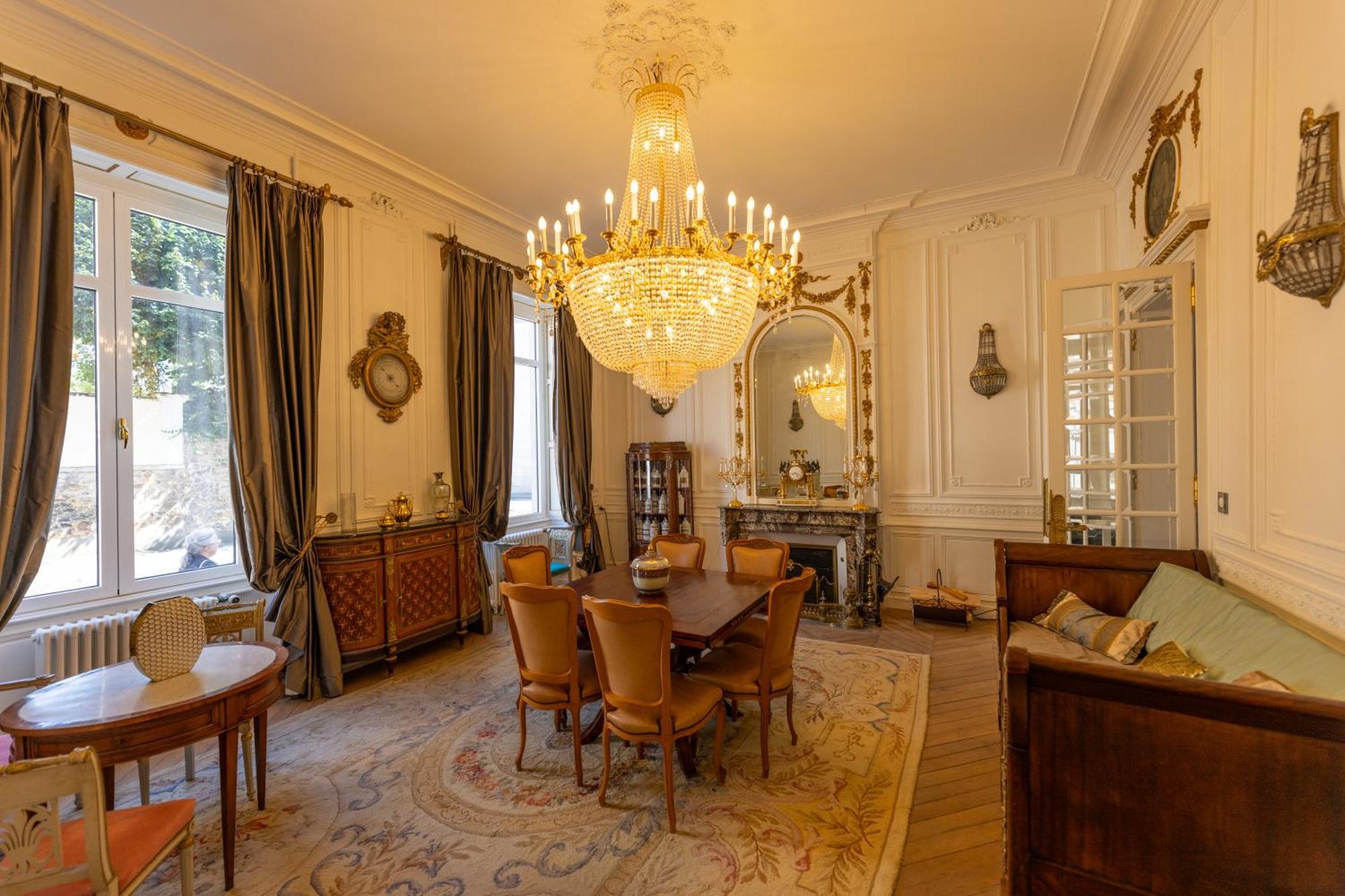 Palazzo Di Acqua Hotel Льо Ман Екстериор снимка